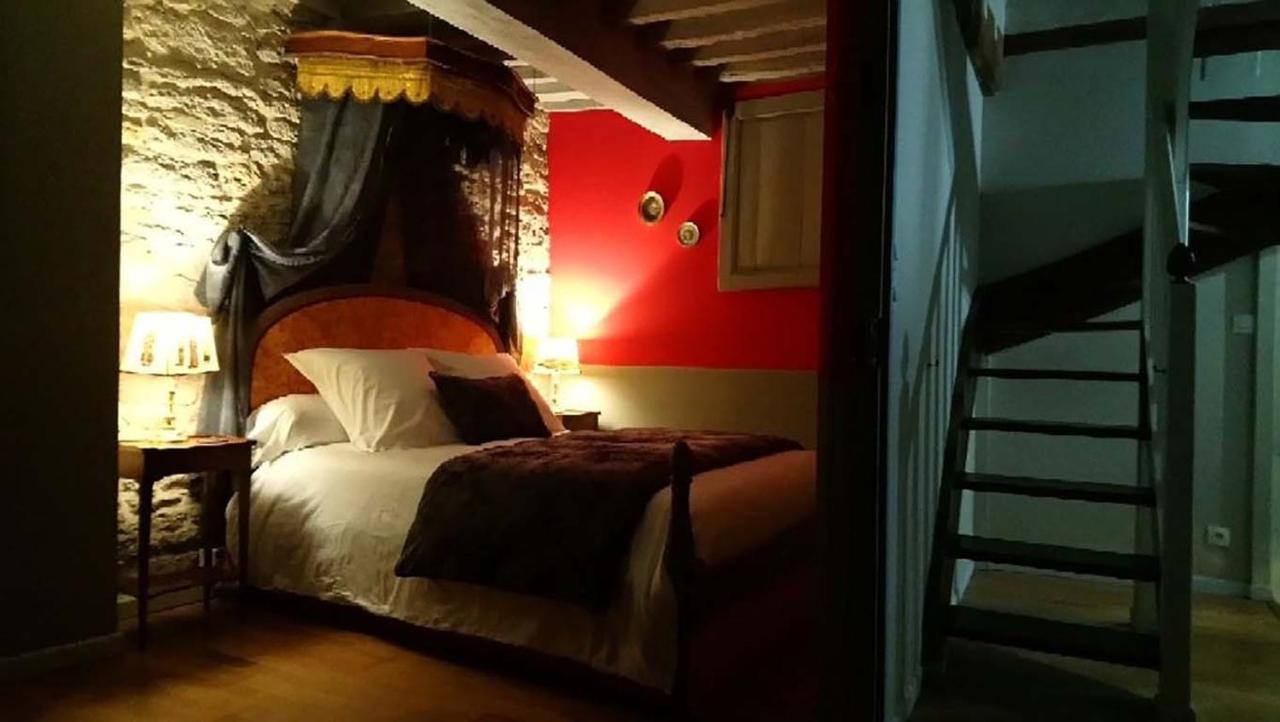 Le Relais De Saint Jacques Couette-café